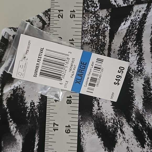 New Style & Co. Black and White Abstract Print Sleeveless Tunic w Rhinestones - Picture 3 of 7